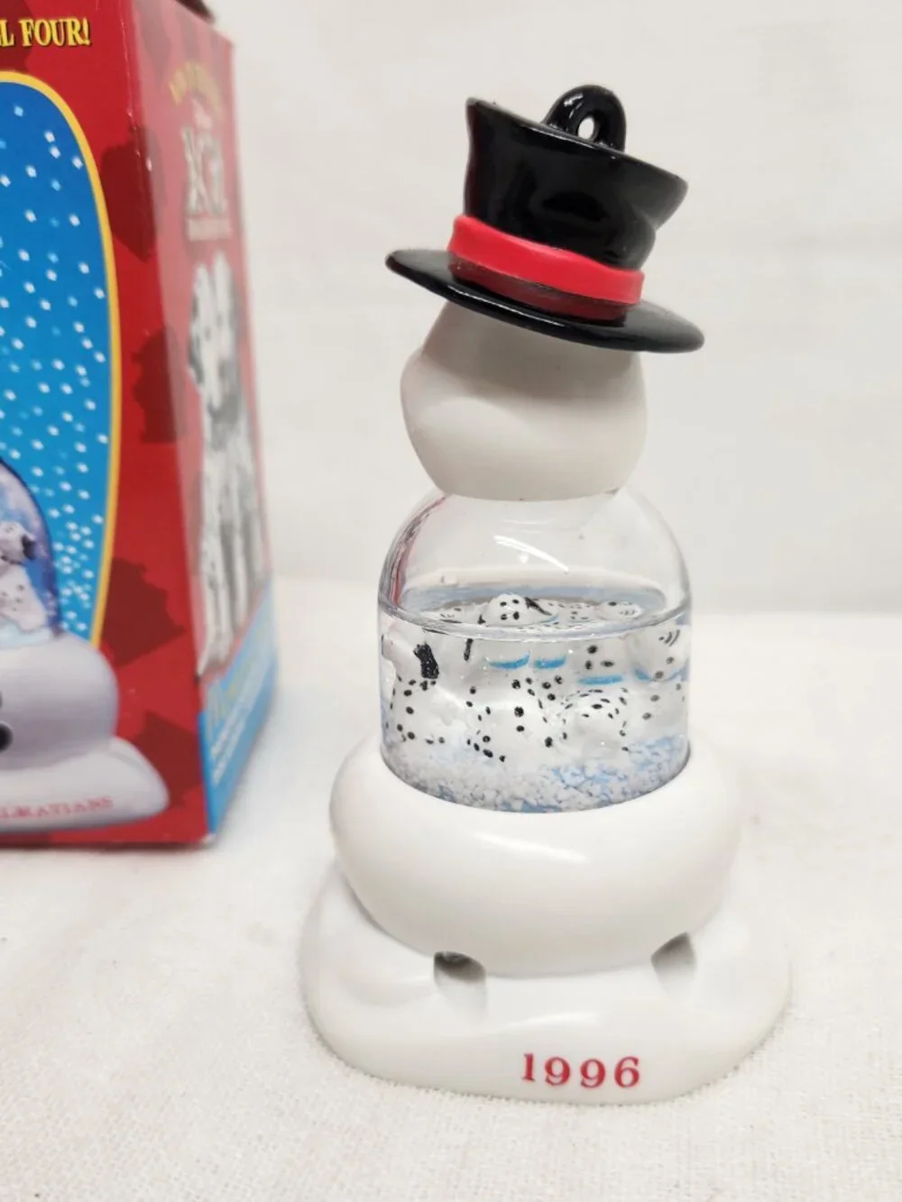 1996 McDonald's Disney's 101 Dalmatians Snow Dome